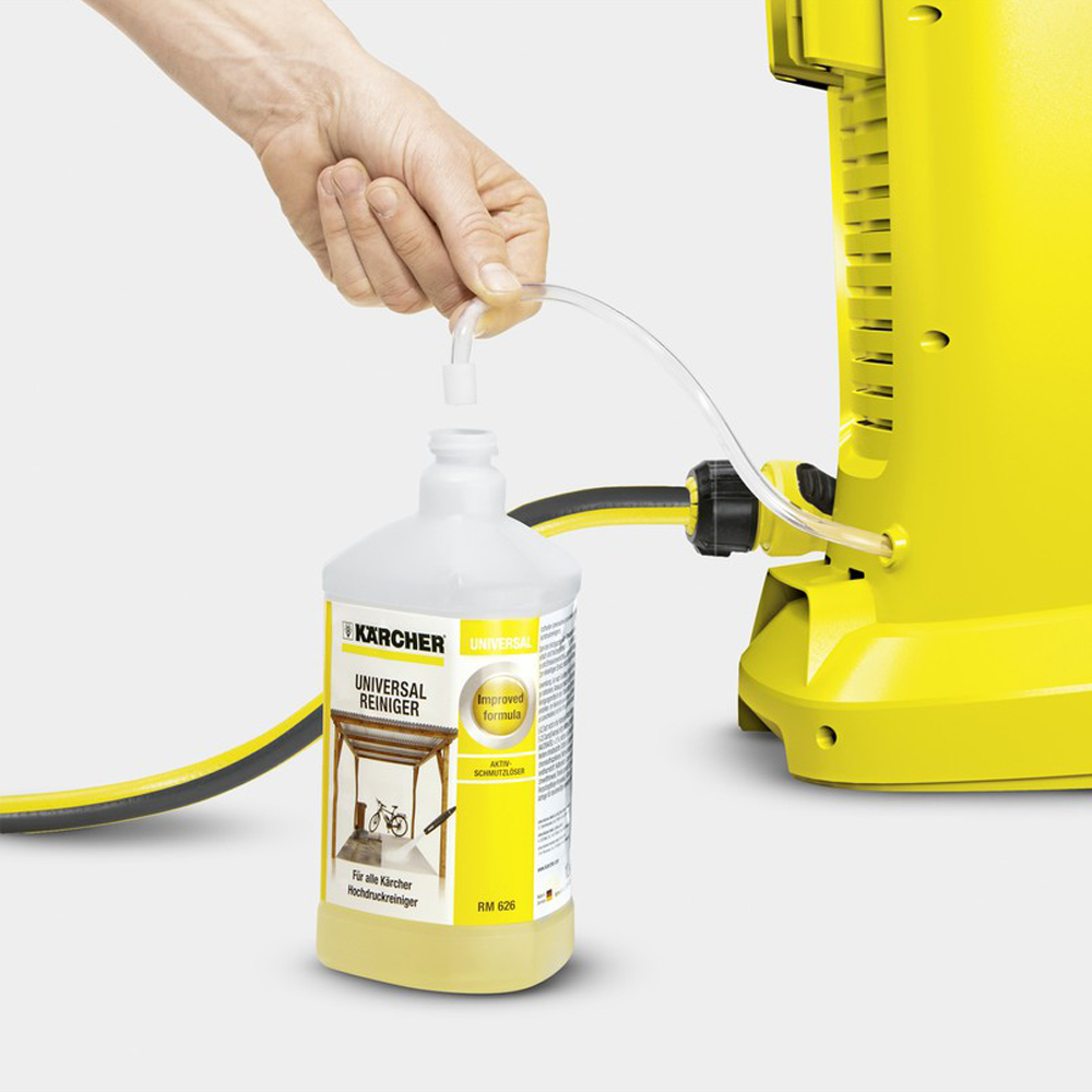 KARCHER UNIVERSAL CLEANER RM 626 1L removes oil, grease and stubborn